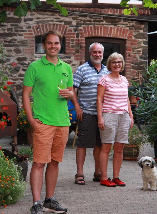 Weingut -1869- Brunnenhof Lejlighed Hatzenport Eksteriør billede